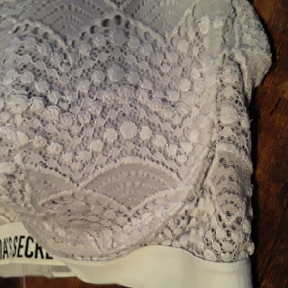 Gorgeous 38DD Victoria's Secret Grey Lace Padded underwire Bra - Picture 6 of 9